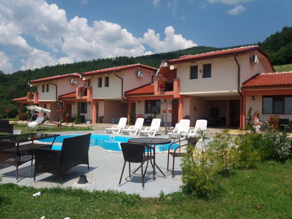 Вилла Gledkata Complex Skobelevo  Экстерьер фото